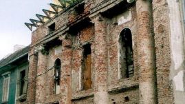 Leszavazták Aradon a régi színház elidegenítésének tervét