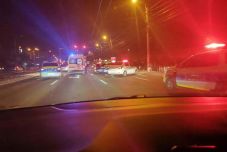 Alig szabadult az őrizetből, máris autót lopott és balesetet okozott egy 17 éves fiú