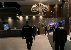 Nagy buli volt szombat este: három bukaresti klubot bezárattak a hatóságok