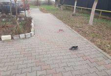 Lezuhant egy férfi Besztercén egy négyemeletes tömbház tetejéről