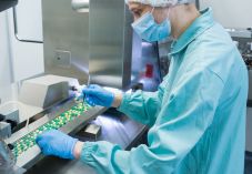 Kolozsváron is fogják gyártani a koronavírus elleni gyógyszert