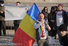 AUR-os szenátor: nem mi szerveztük a tüntetéseket