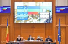 Megszavazta cikkelyenként a parlament plénuma a költségvetési törvény tervezetét