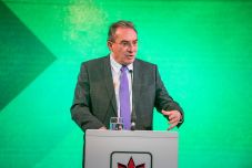 Winkler Gyula a merkeli hagyatékról: a bírálói is elismerik a teljesítményét