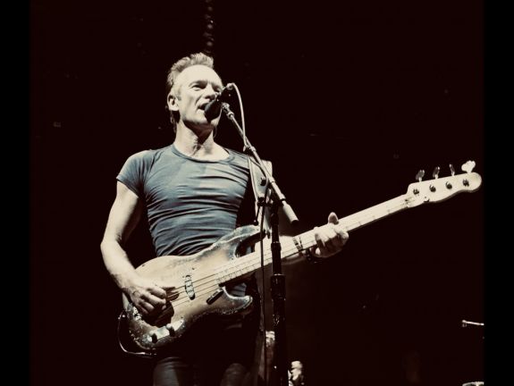 Őszre halasztják Sting turnéját, a kolozsvári koncerttel együtt