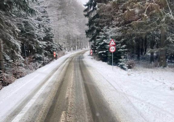 Már takarítják a havat Hargita megye hegyvidéki útjain