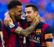 Dani Alves és Puyol csatlakozhat Xavi edzői stábjához a Barcánál