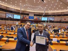 Átvette az Európai Polgár-díjat a székelyudvarhelyi Dávid Botond