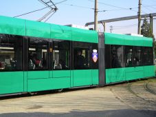 Karanténban kellett volna lennie, de maszk nélkül villamosozott egy fiatalember