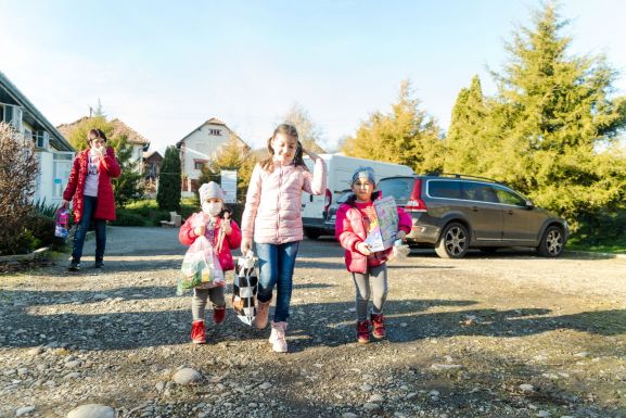 Hogy a gyerekek ne nélkülözzenek: olvasóinkkal közösen idén is feltöltjük a Szivárvány Ház éléskamráját