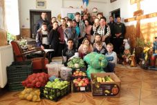 Gyermekmosolyra váltották a partiumi gazdák adományait