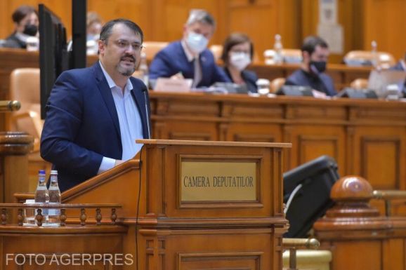 Ghinea: A PNL-nek miért kellett megszabadulnia az USR-től, ha végül csak lemondott Florin Cîțu kormányfőről?