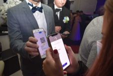 iPhone-ra is letölthető a zöldigazolványok ellenőrzésére szolgáló Check DCC alkalmazás