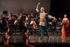 A klasszikus balett alapművét mutatja be a Kolozsvári Magyar Opera balettkara