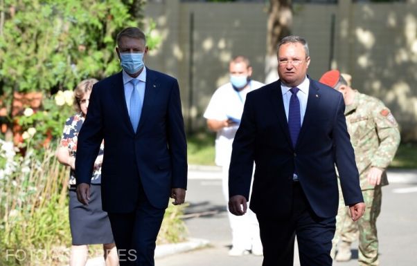 Ármány és kormány