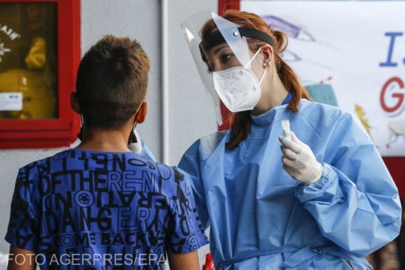 Mintegy 6,5 millió nyáltesztet osztottak ki az iskoláknak