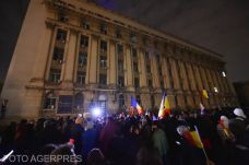 A zöldigazolvány ellen tüntettek az AUR hívei