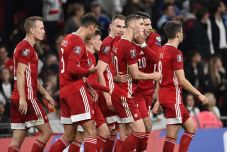 Magyarországot és Romániát is megbüntette a FIFA