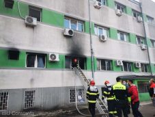 FRISSÍTVE – Kórháztűz Konstancán: a járványkórház elmulasztott tűzvédelmi engedélyt kérni