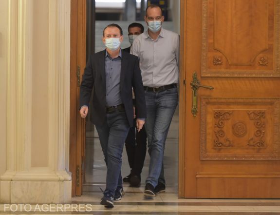 Florin Cîţu minden lehetséges forgatókönyvet elképzelhetőnek tart a kormány bukása esetén