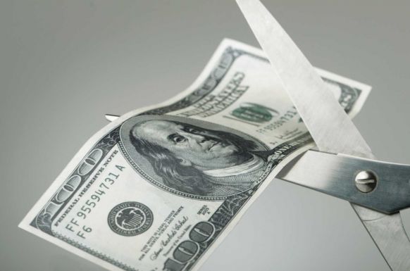 Megszavazta az amerikai szenátus az adósságplafon ideiglenes felfüggesztését