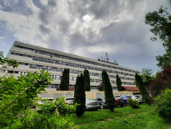 Koronavírusban elhunyt a csíkszeredai kórház egyik alkalmazottja
