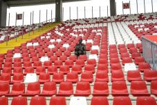 „Helyet foglalt” az aradi stadionban báró Neuman Ferenc