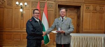 Székelyföldi önkéntes tűzoltó kapott kitüntetést Magyarországon: csapatával határokon túl is életeket mentenek