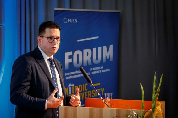 Vincze Loránt: a kisebbségek is hozzájárulhatnak a társadalmi és gazdasági fejlődéshez