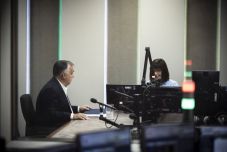 Átoltottság: Orbán Viktor szerint Romániában riasztó a helyzet