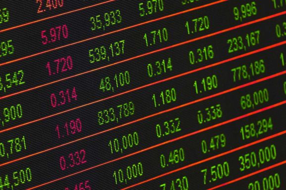 Negatívról stabilra javította Románia államadós-besorolását a Moody's nemzetközi hitelminősítő