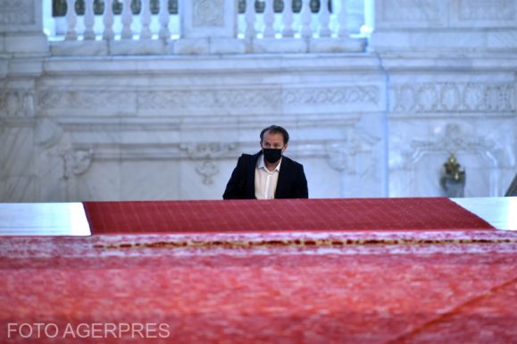 Cioloș elutasítása után Cîţu jelentkezik kormányalakításra