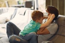 Jelenleg több mint 16 ezer óvodás és iskolás gyermek koronavírus-fertőzött