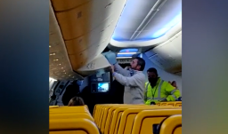 Leszállítottak egy utast a Kolozsvár–London járatról, mert megtagadta a maszkviselést