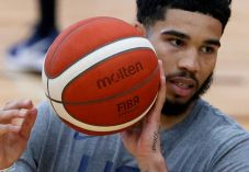 „Átkel az óceánon” az NBA?