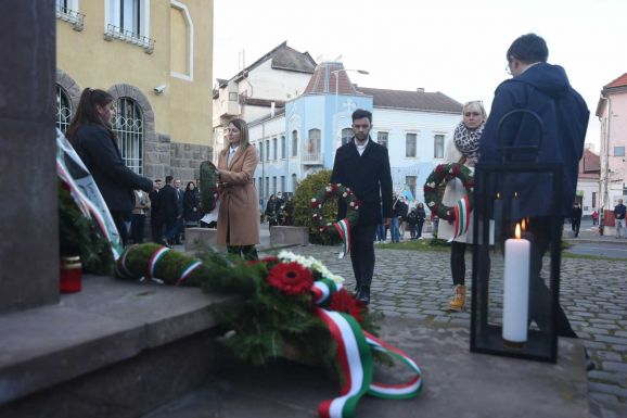 Kétnapos rendezvénnyel emlékezett Csíkszereda 1956 hőseire