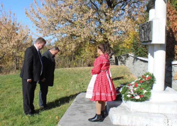 Hősök nélkül bátortalanok és erőtlenek is vagyunk – ’56-os megemlékezés Sarmaságon