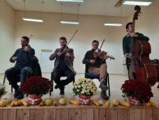 Ingyenesen tölthető le népzene táncoktatáshoz