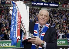 Elhunyt Walter Smith, a Glasgow Rangers legendás menedzsere