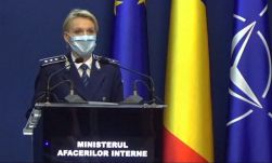 Futószalagon bírságolnak, bűnügyi kivizsgálások folynak Covid-igazolványokkal kapcsolatos csalások miatt