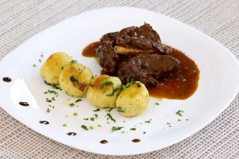 Vadnyúl vadász módra, krumpligombóccal