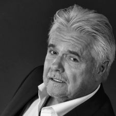 Meghalt Oszter Sándor Kossuth- és Jászai Mari-díjas színész