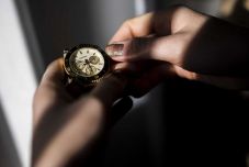 Vasárnap hajnalban áttérünk a téli időszámításra 