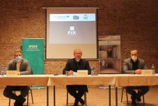 Alkotóműhelyek és multifunkcionális terem is lesz a nagyváradi püspöki palota alagsorában