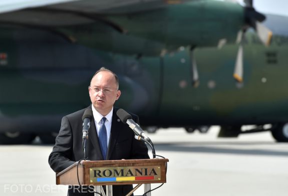 További 80 afgán állampolgárt menekítettünk ki Afganisztánból