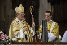 Több mint 75 ezren regisztráltak Ferenc pápa budapesti miséjére