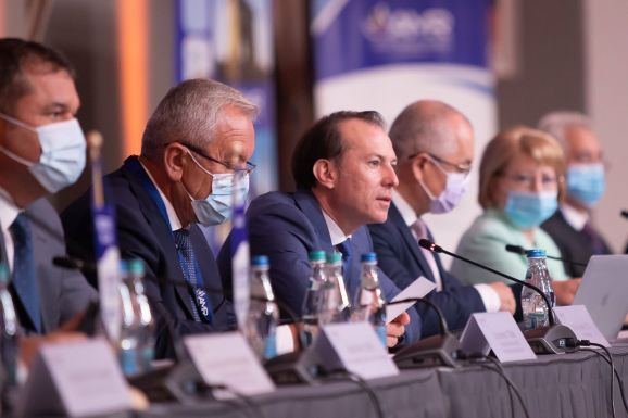 A kormány helyett most az ellenzék buktatási kísérlete került veszélybe