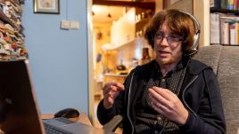 Osvát Ernő-díjat kapott Balázs Imre József a budapesti Ünnepi Könyvhéten