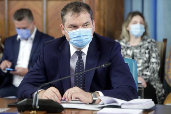 Cseke Attila szigorúbban büntetné azokat, akik meghiúsítják az oltakozást