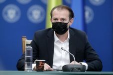 Leváltotta a kormányfő az USR–PLUS prefektusait és alprefektusait